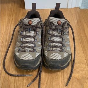 Hiking shoes